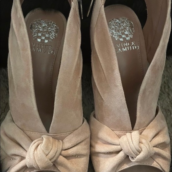 Blush pink Vince Camuto heels. - Picture 5 of 7